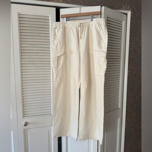 Aerie wide leg twill cargo pant size XL in ivory - NWT